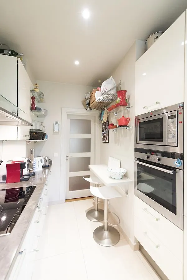 Veeve - Vintage Elegance In The 16th Appartement Parijs